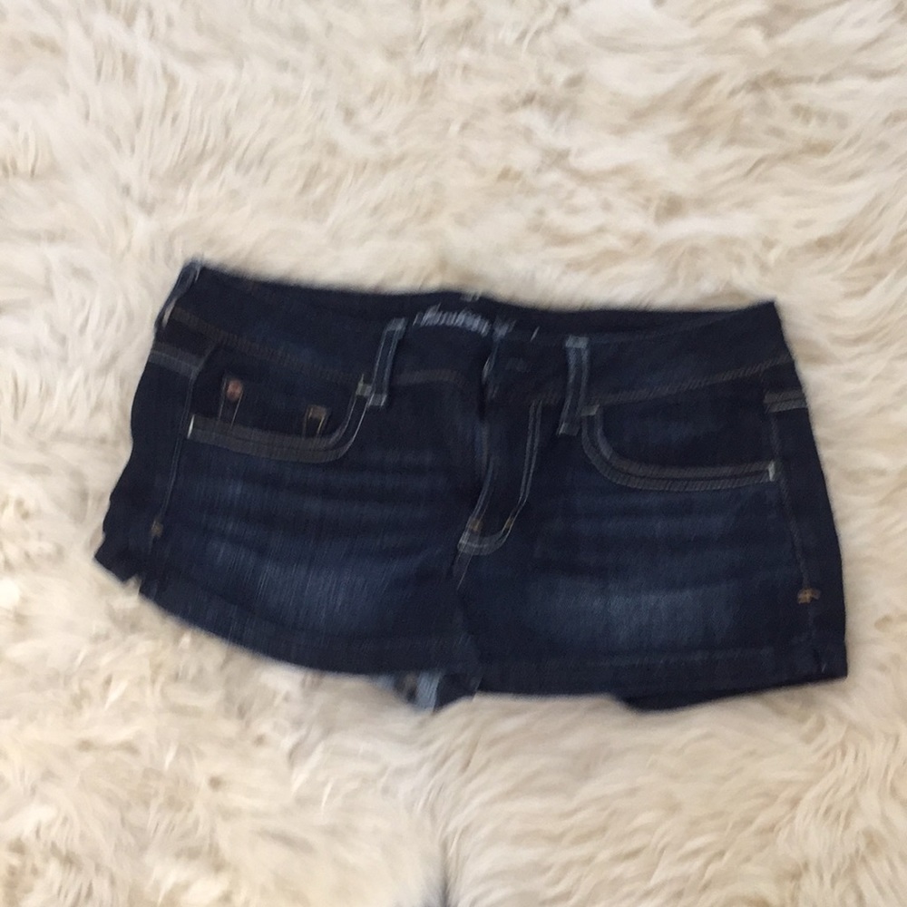 Short shorts